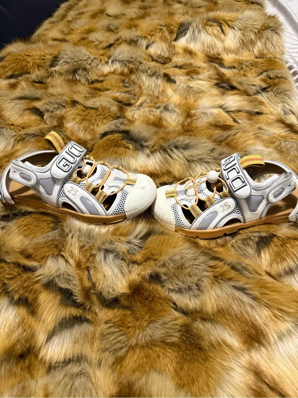 Gucci White and Yellow Logo Kids Sandal Sneakers